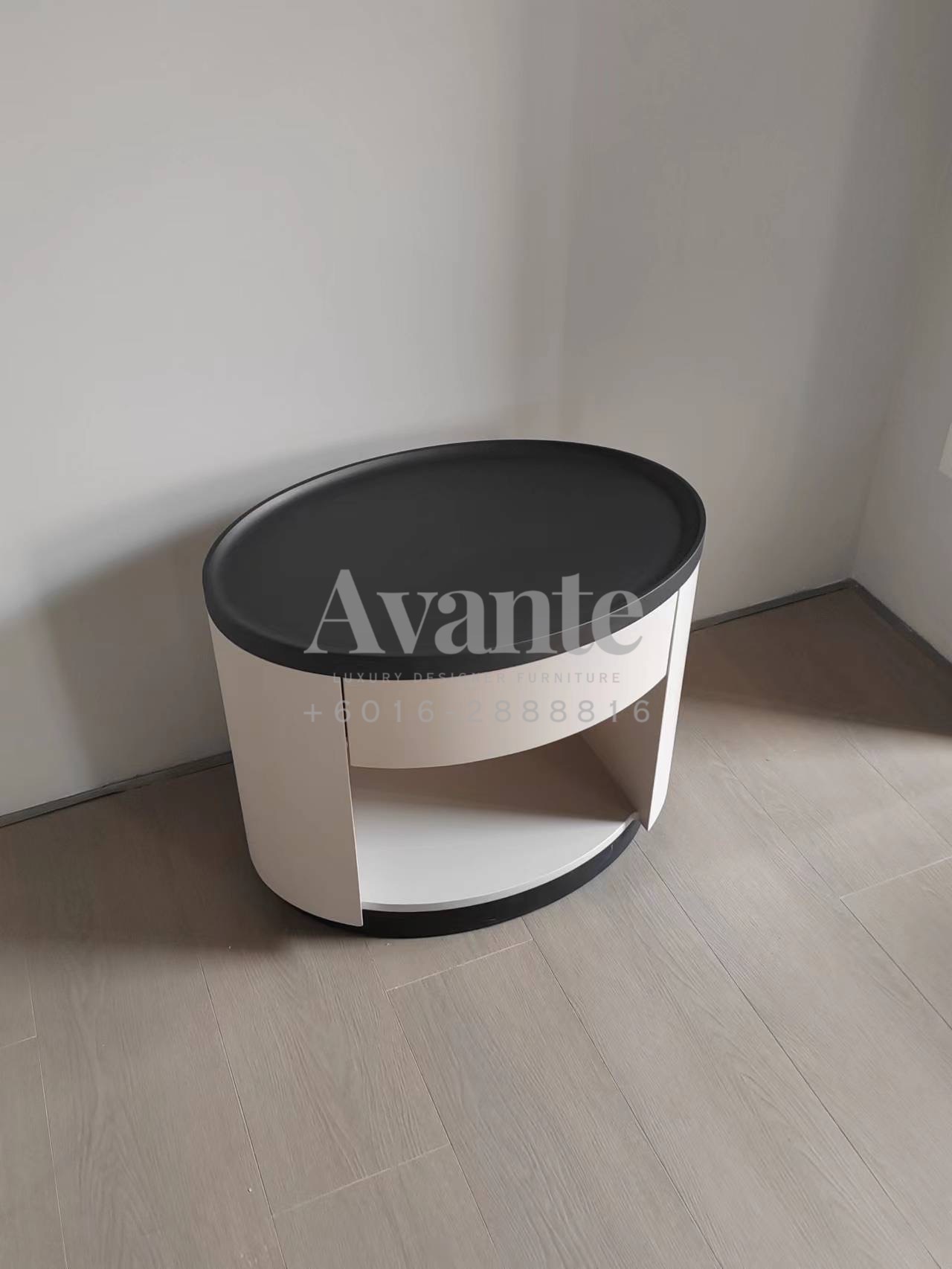 Gio (Small) - Image 2
